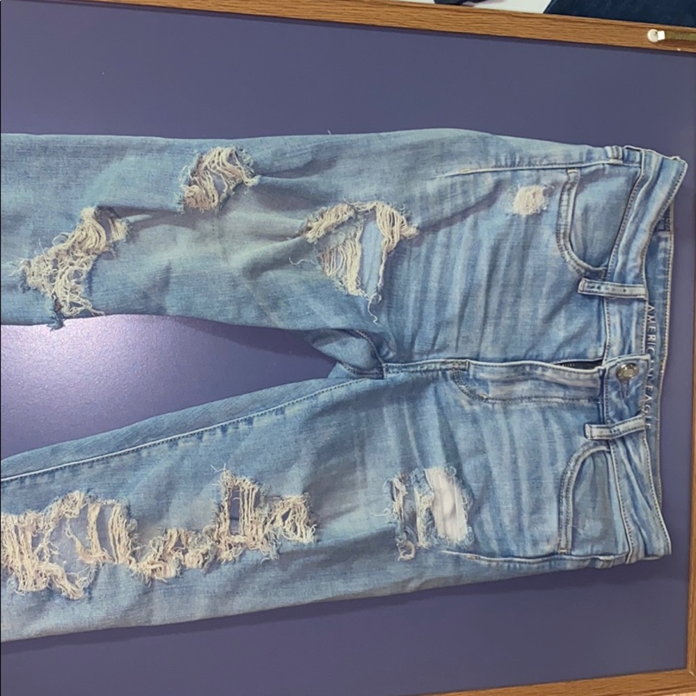 american eagle ripped skinny jeans